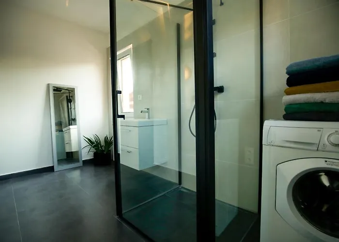 Devade Se Dvema Loznicemi A Wifi Pripojenim Apartament Trutnov